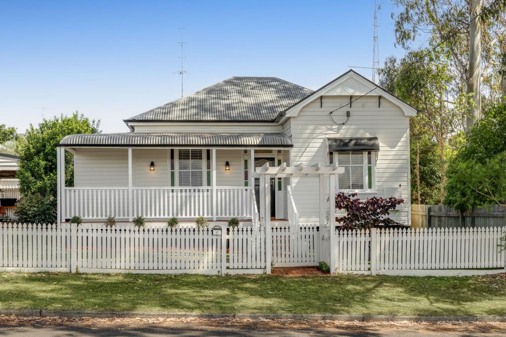 6 Aland St, South Toowoomba, QLD 4350