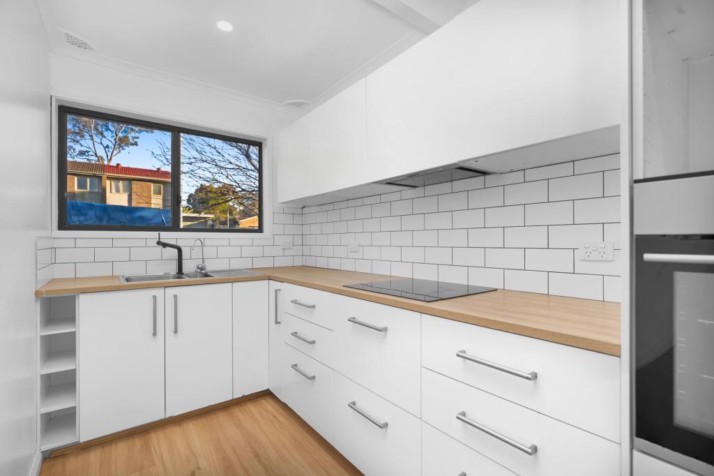 5 Stringybark Pl, Bradbury, NSW 2560