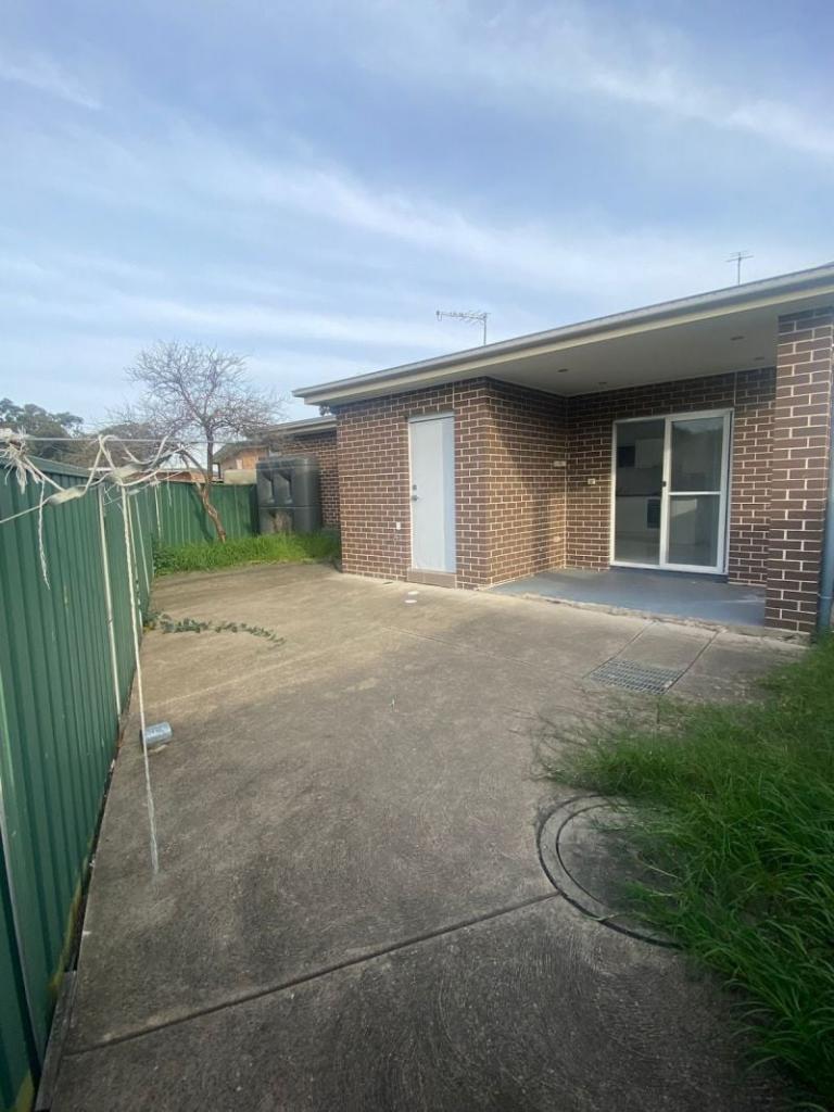 47a Robson Cres, St Helens Park, NSW 2560