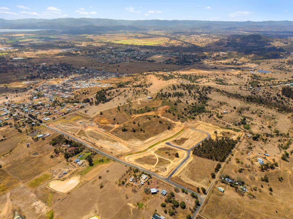 57 Russell Rd, Lowood, QLD 4311