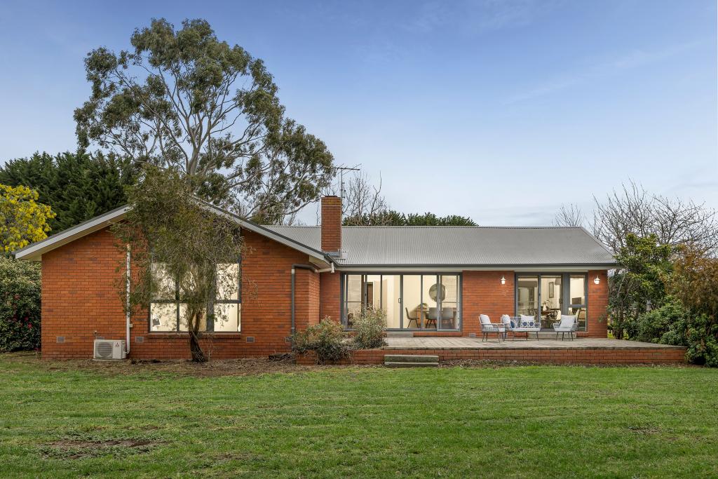 113 Cemetery Rd, Lancefield, VIC 3435