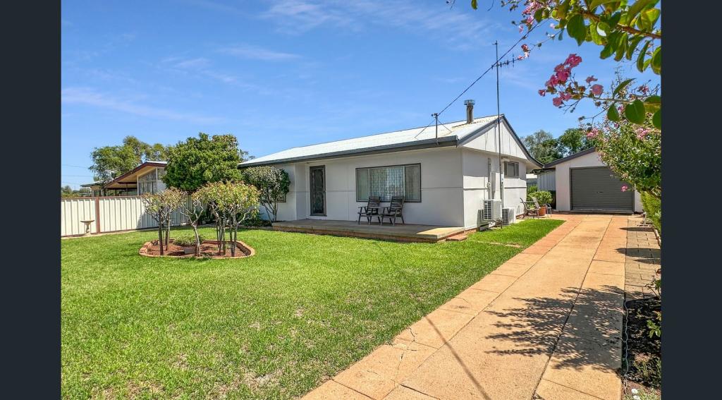 59 Bradley St, Cobar, NSW 2835