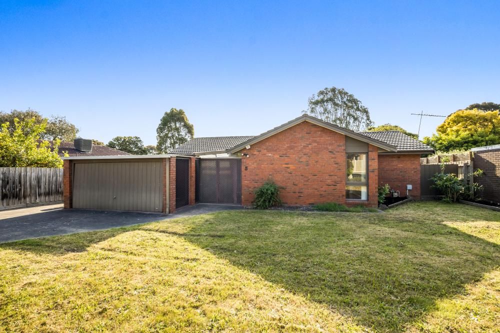 3 FRASER CRES, WANTIRNA SOUTH, VIC 3152