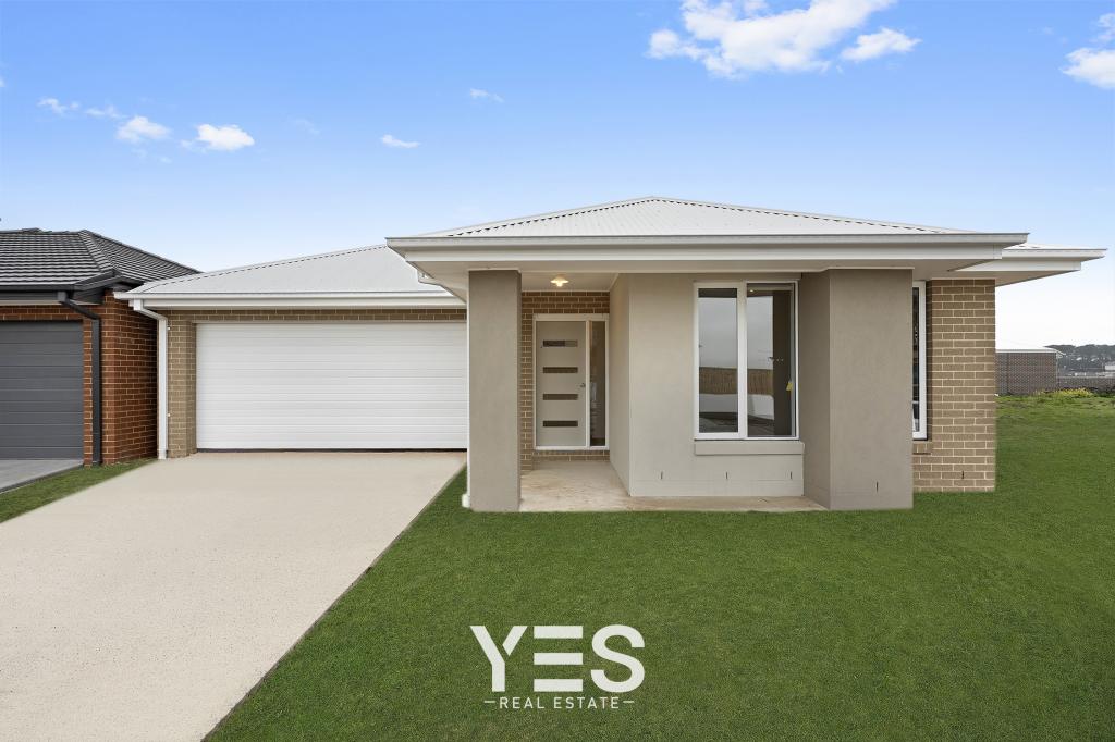 21 Whitestrand Rd, Clyde North, VIC 3978