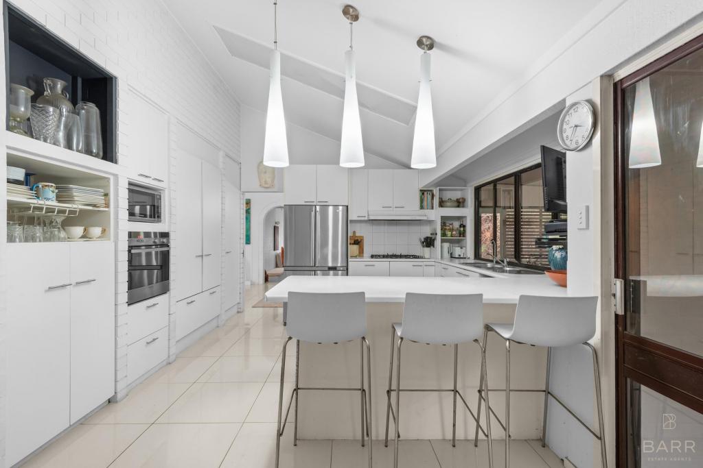 127 Kenmore Rd, Kenmore, QLD 4069