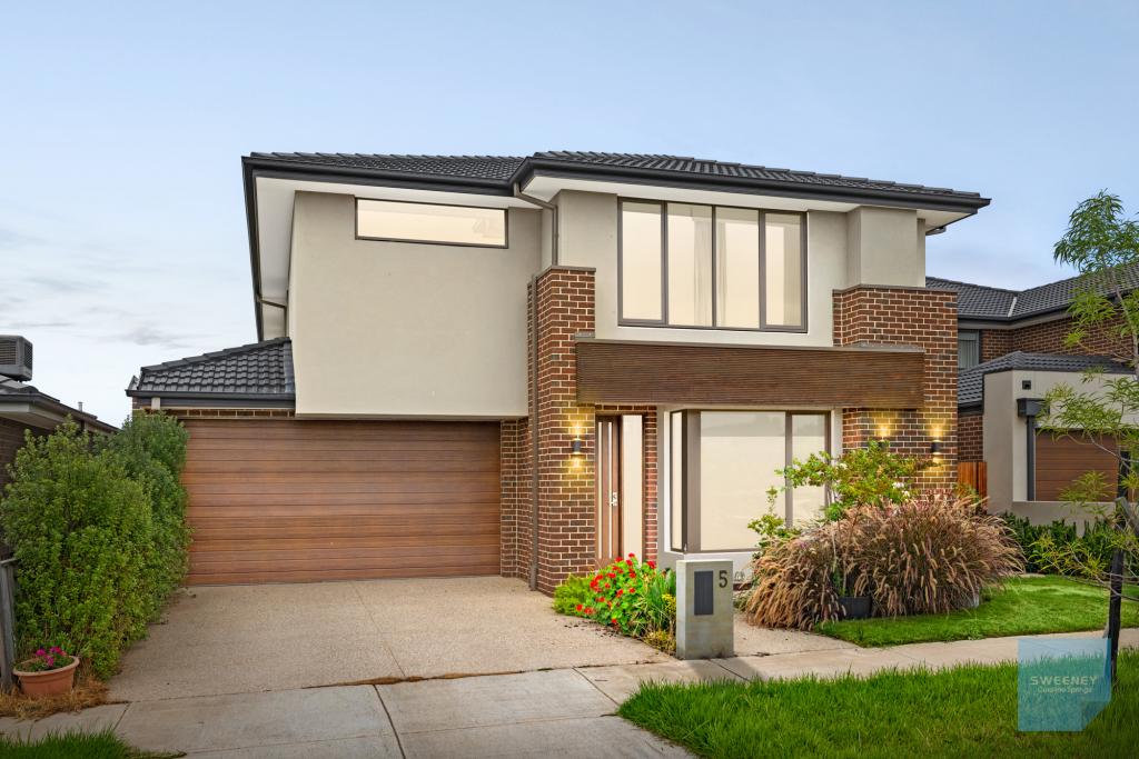 5 Malone Cct, Deanside, VIC 3336