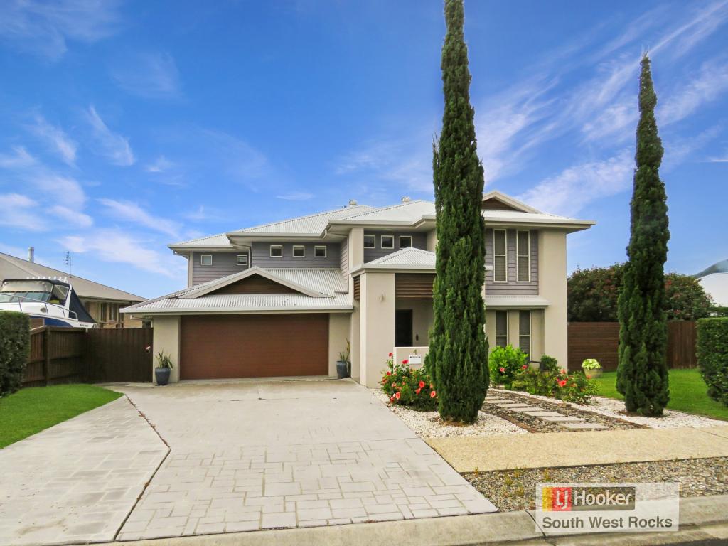 4 Rosedale Ave, South West Rocks, NSW 2431