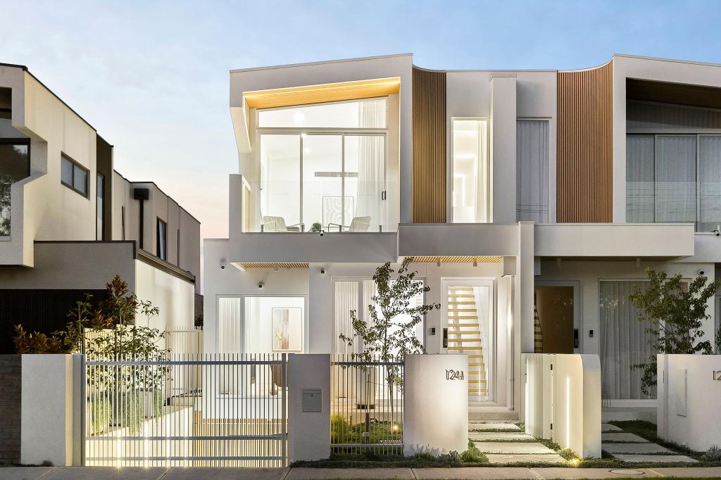 124A LEBANON ST, STRATHMORE, VIC 3041