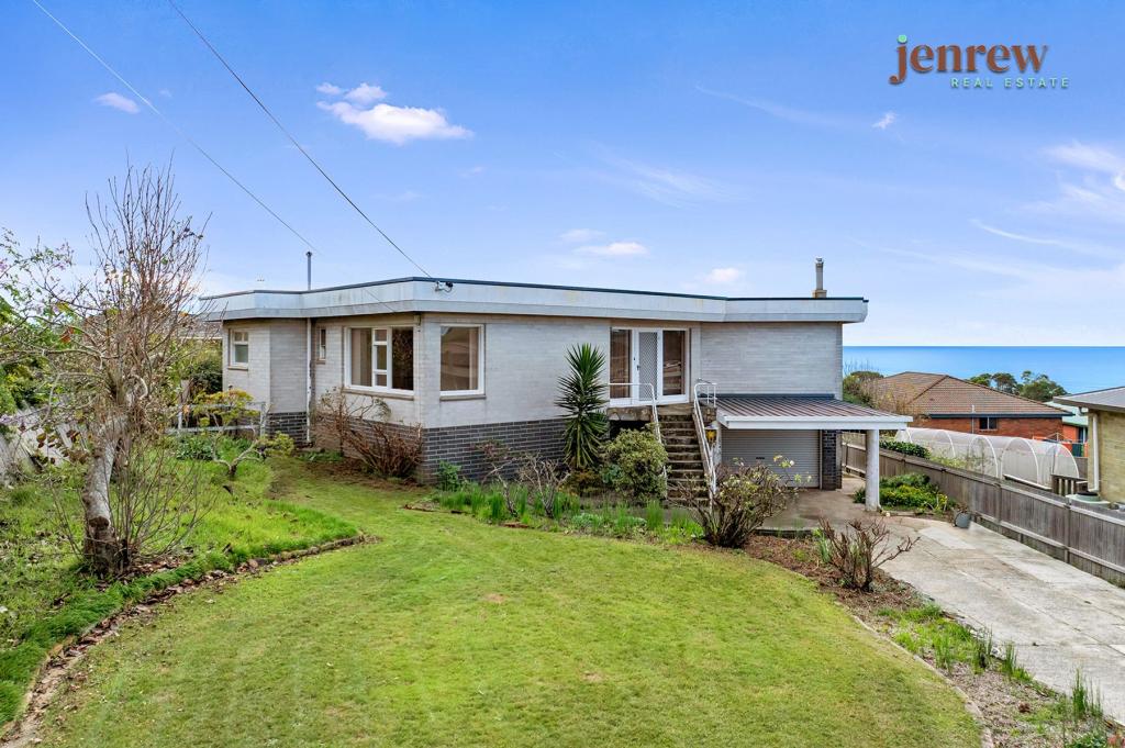 13 Gilmour Cres, Somerset, TAS 7322