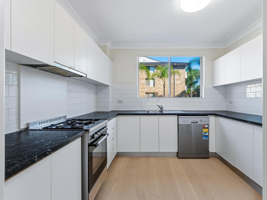 15/7 Mead Dr, Chipping Norton, NSW 2170