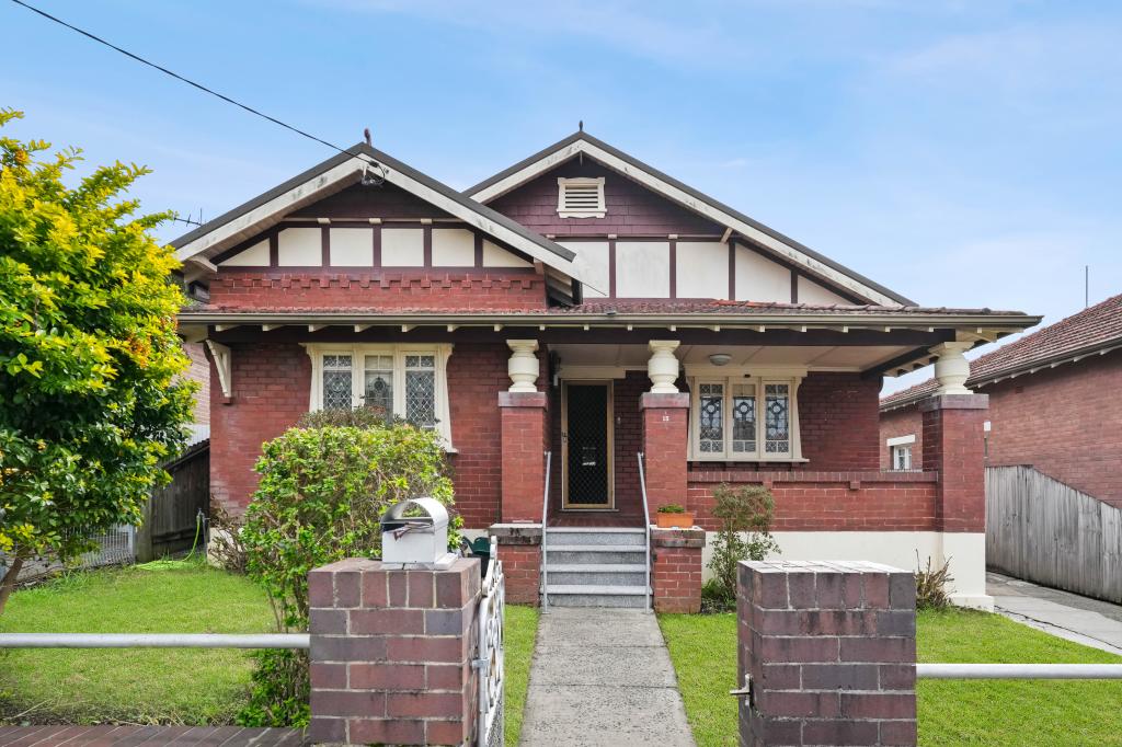13 CREEWOOD ST, CONCORD, NSW 2137