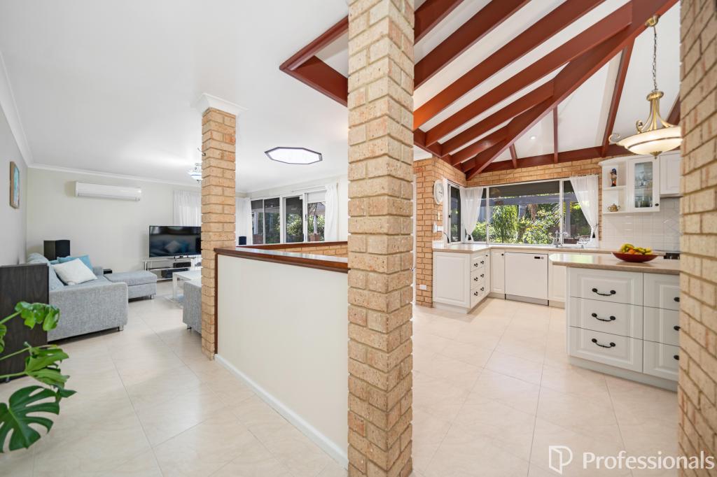 16 Jennifer Pl, Alexander Heights, WA 6064