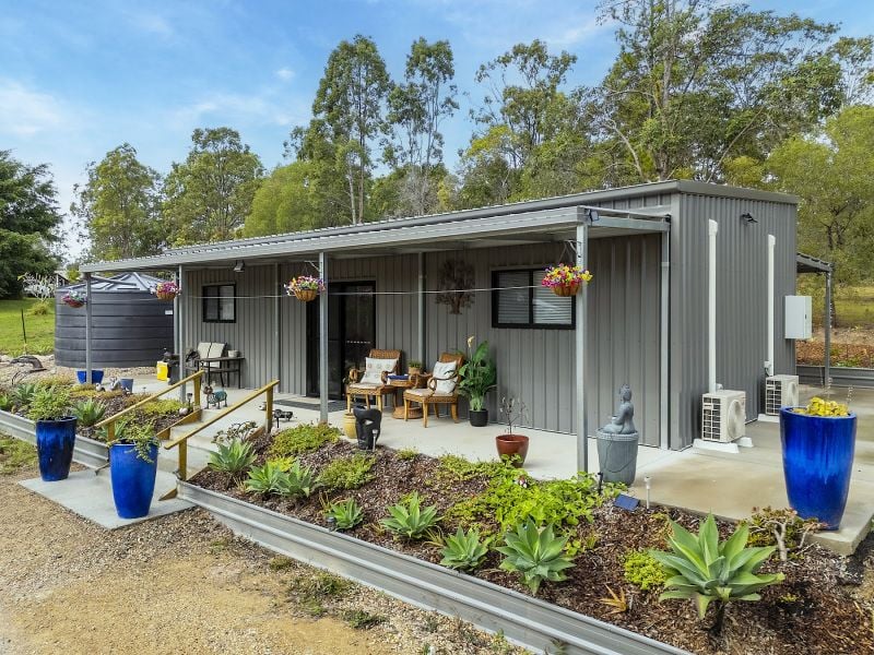 854 Neerdie Rd, Glenwood, QLD 4570