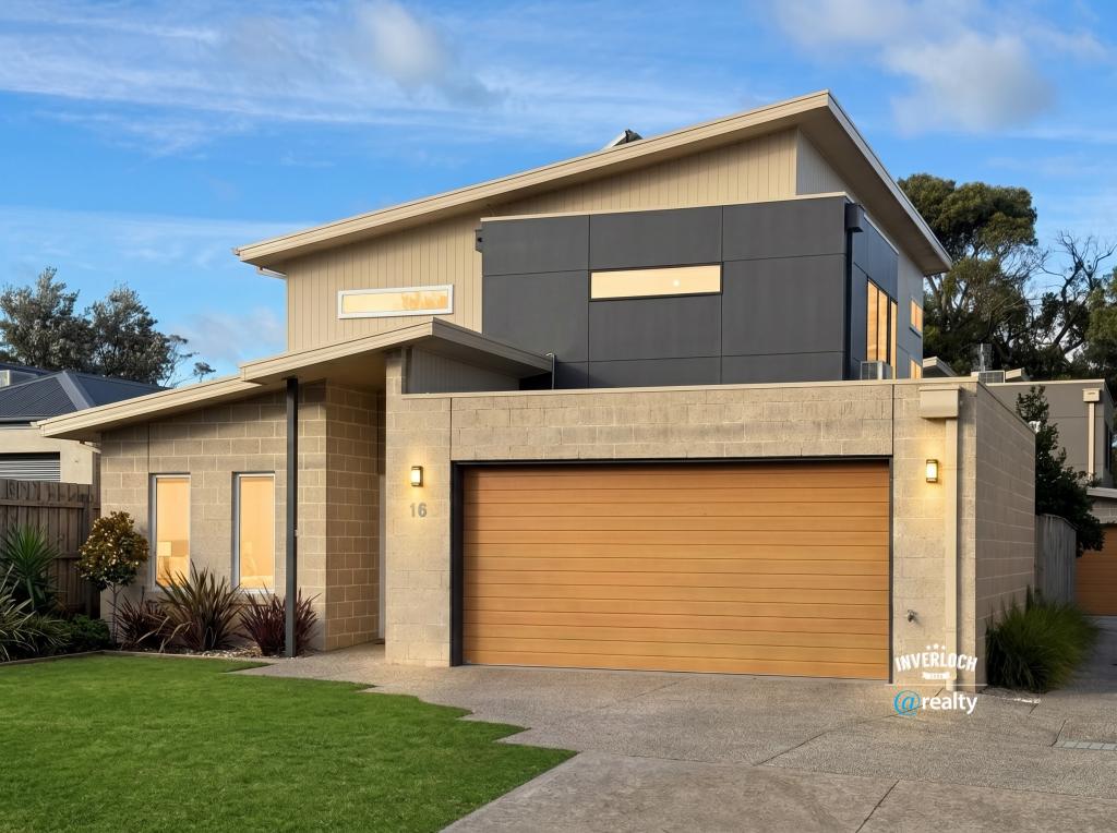 1/6 RUSSELL ST, INVERLOCH, VIC 3996