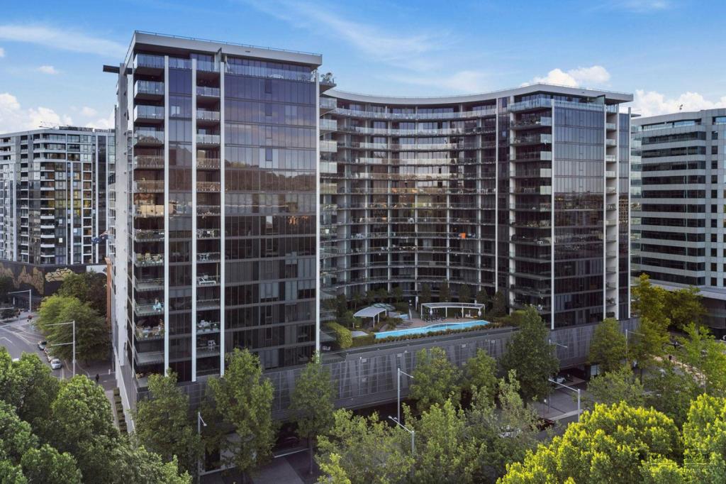 704/240 BUNDA ST, CITY, ACT 2601