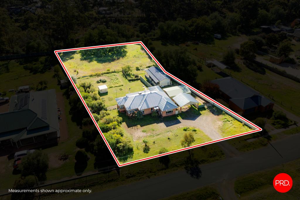 33 Lethebys Rd, Sailors Gully, VIC 3556