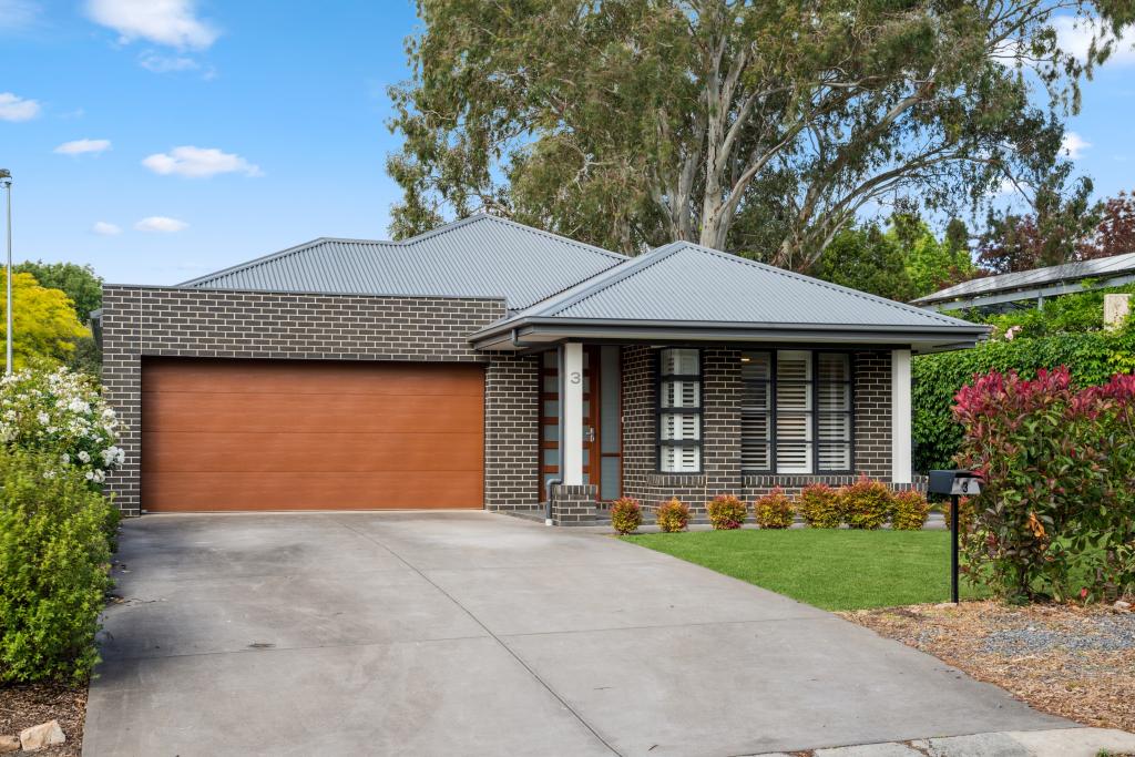 3 Pike St, Oakbank, SA 5243