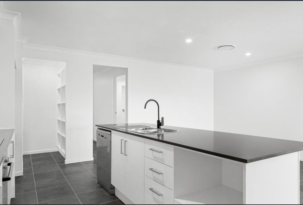 80 Ashwood Cct, Chambers Flat, QLD 4133