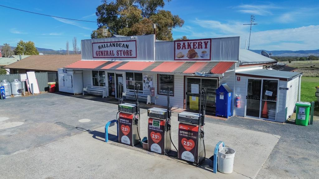28192 New England Hwy, Ballandean, QLD 4382