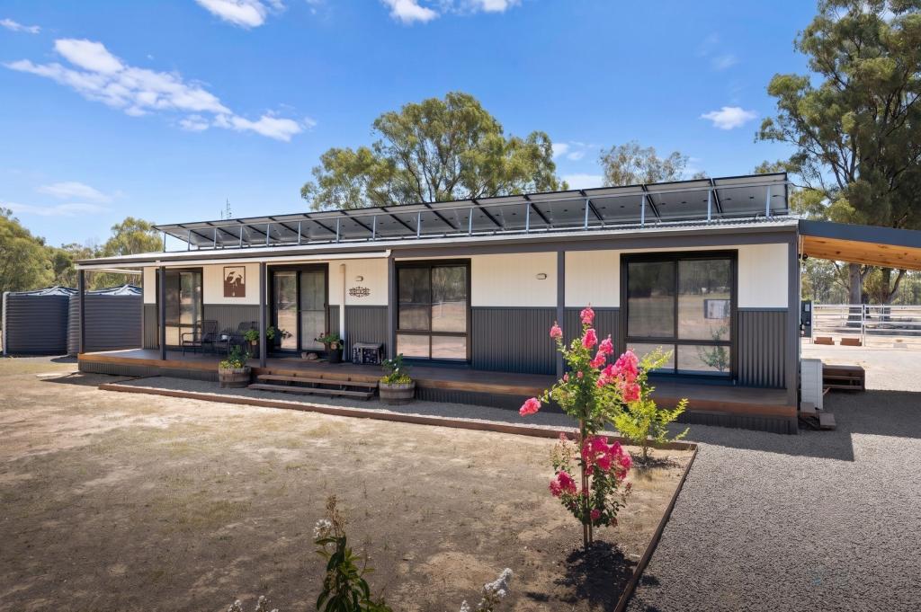 320 High St, Violet Town, VIC 3669