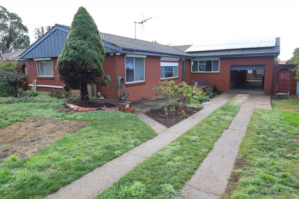 25 Lawson Cres, Orange, NSW 2800