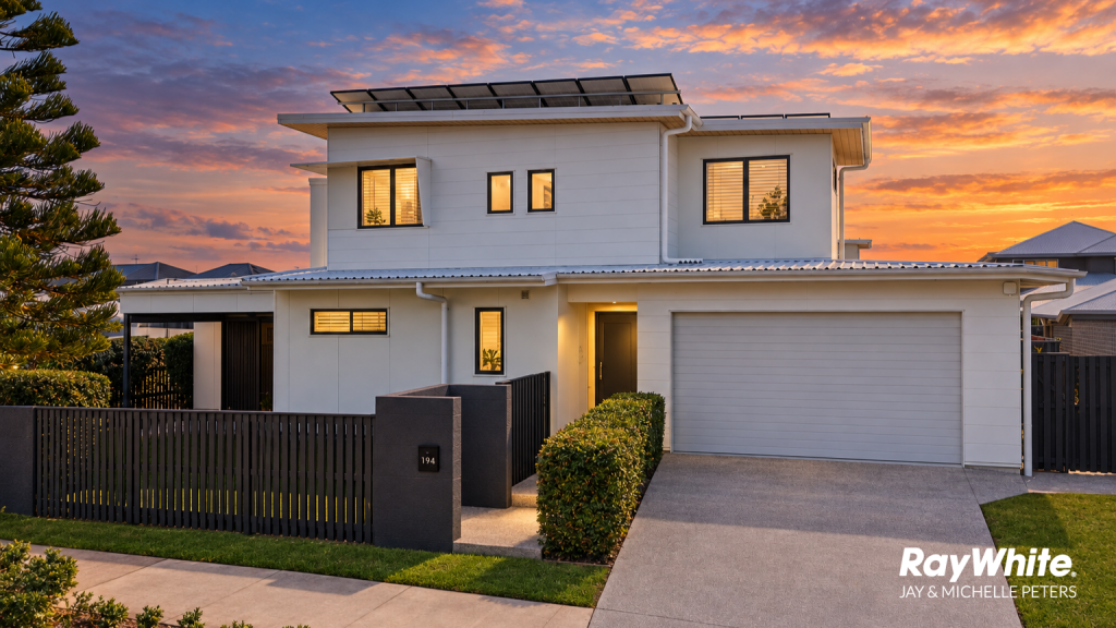 194 Lakeview Prom, Newport, QLD 4020