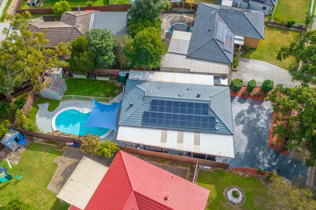 35 Tallagandra Dr, Quakers Hill, NSW 2763