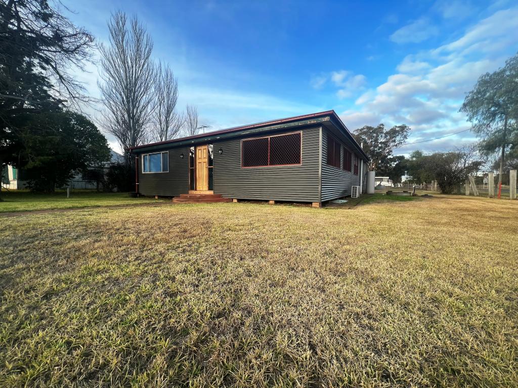 18 Napier St, Mendooran, NSW 2842