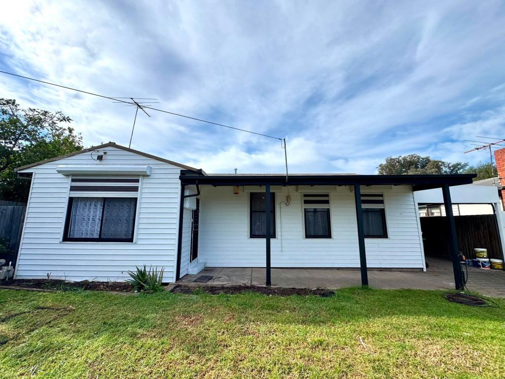 16 Stewart St, Braybrook, VIC 3019