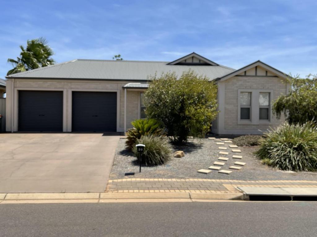 20 Upton Dr, Port Pirie South, SA 5540