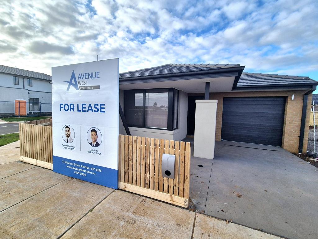 25 Delhi Gr, Rockbank, VIC 3335