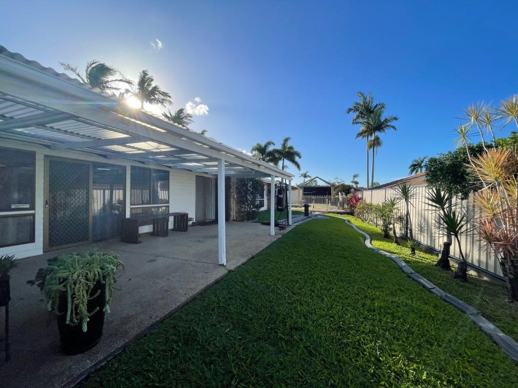 A/8 Ardlethan Ct, Helensvale, QLD 4212