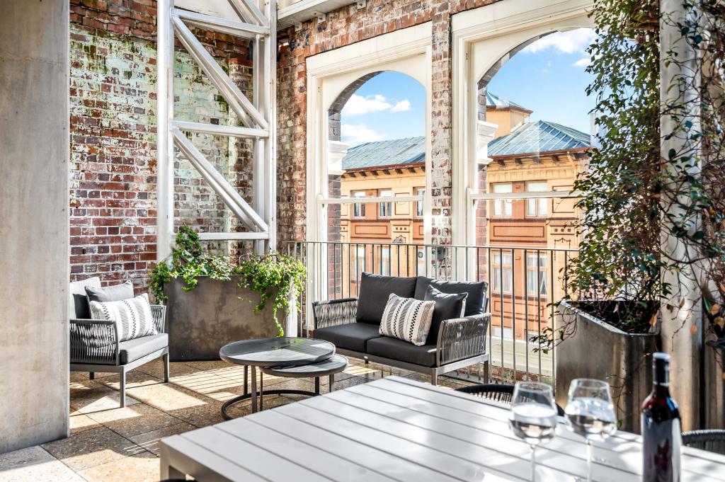 201/169 HUNTER ST, NEWCASTLE, NSW 2300