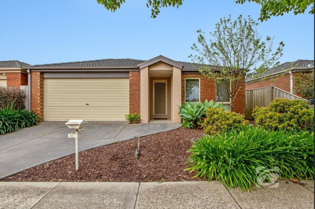 92 Ridgemont Dr, Berwick, VIC 3806