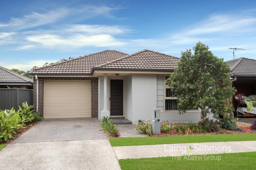 8 Mainwaring St, Ropes Crossing, NSW 2760