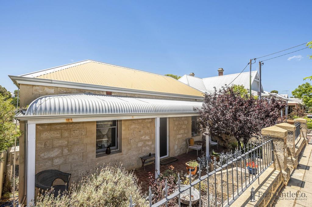70 Attfield St, South Fremantle, WA 6162