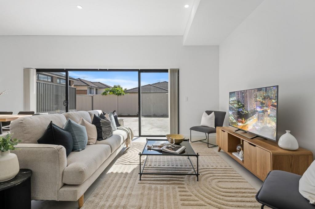 27/2-8 BANDO RD, GIRRAWEEN, NSW 2145