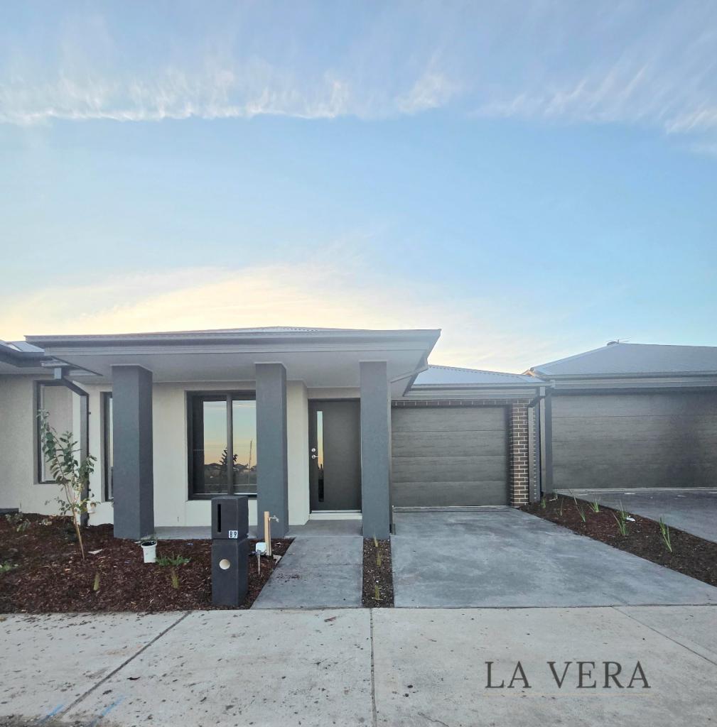 89 Villa Doria Dr, Clyde North, VIC 3978