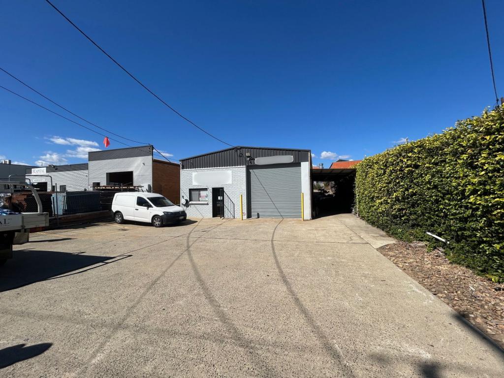29 Bedford St, Queanbeyan West, NSW 2620