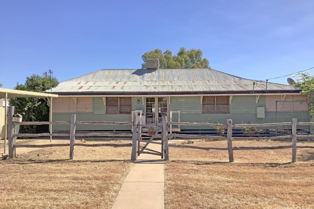 33 Eagle St, Longreach, QLD 4730