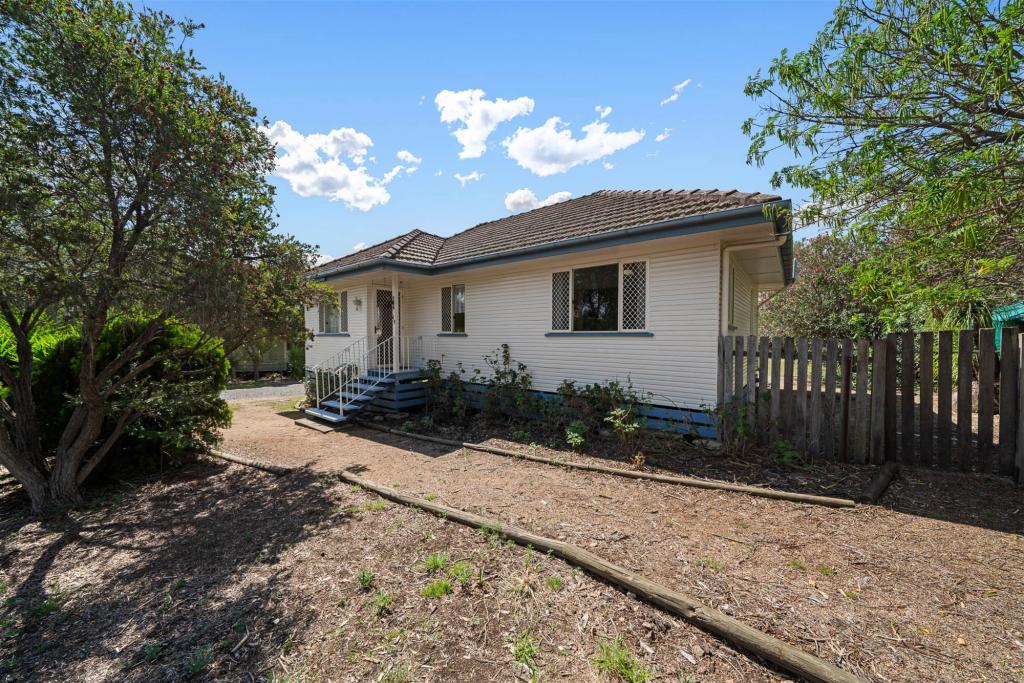 49 Gulligal St, Kingsthorpe, QLD 4400