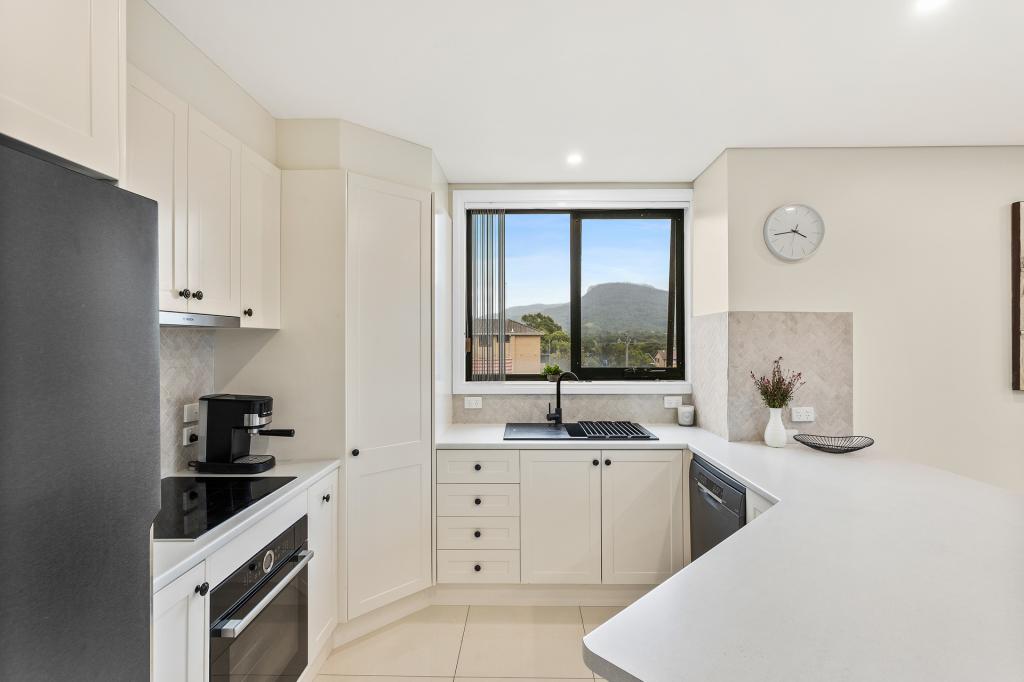 2/49 Bourke St, North Wollongong, NSW 2500