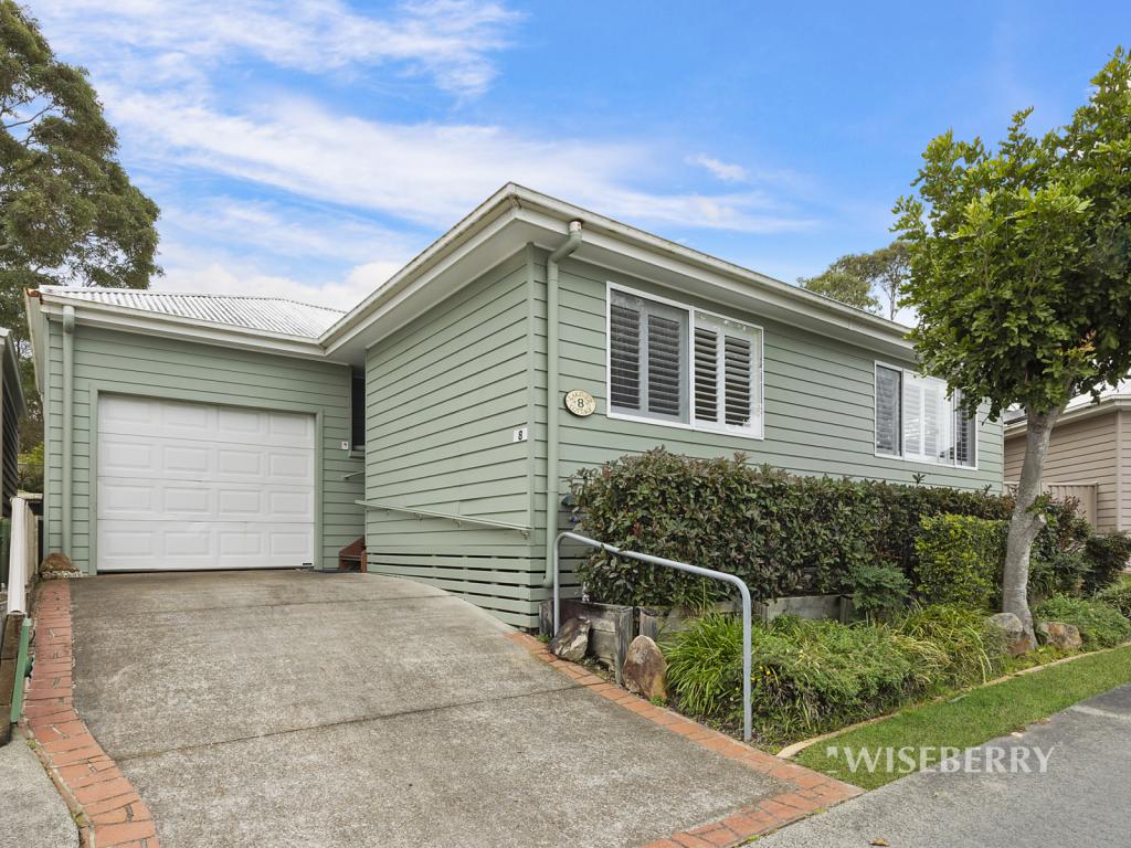 8/2 Saliena Ave, Lake Munmorah, NSW 2259