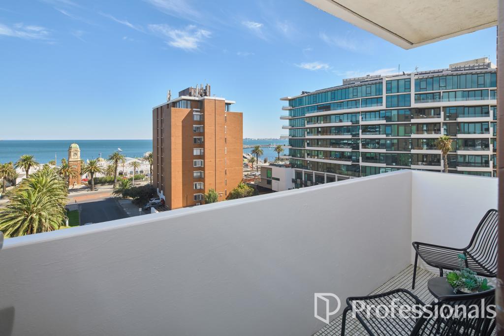 54/3 ALFRED SQ, ST KILDA, VIC 3182