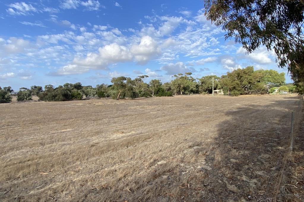 23a Trant Rd, Moresby, WA 6530