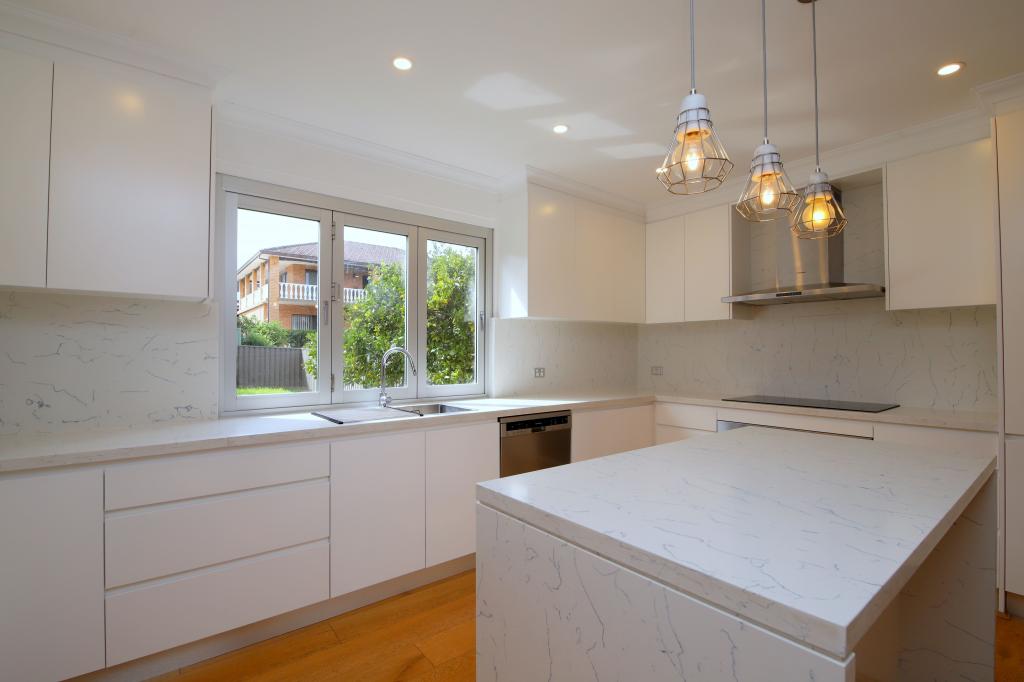 18 Islington Cres, Greenacre, NSW 2190