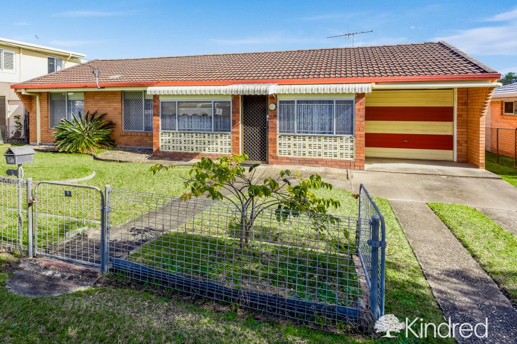 9 Longland St, Redcliffe, QLD 4020