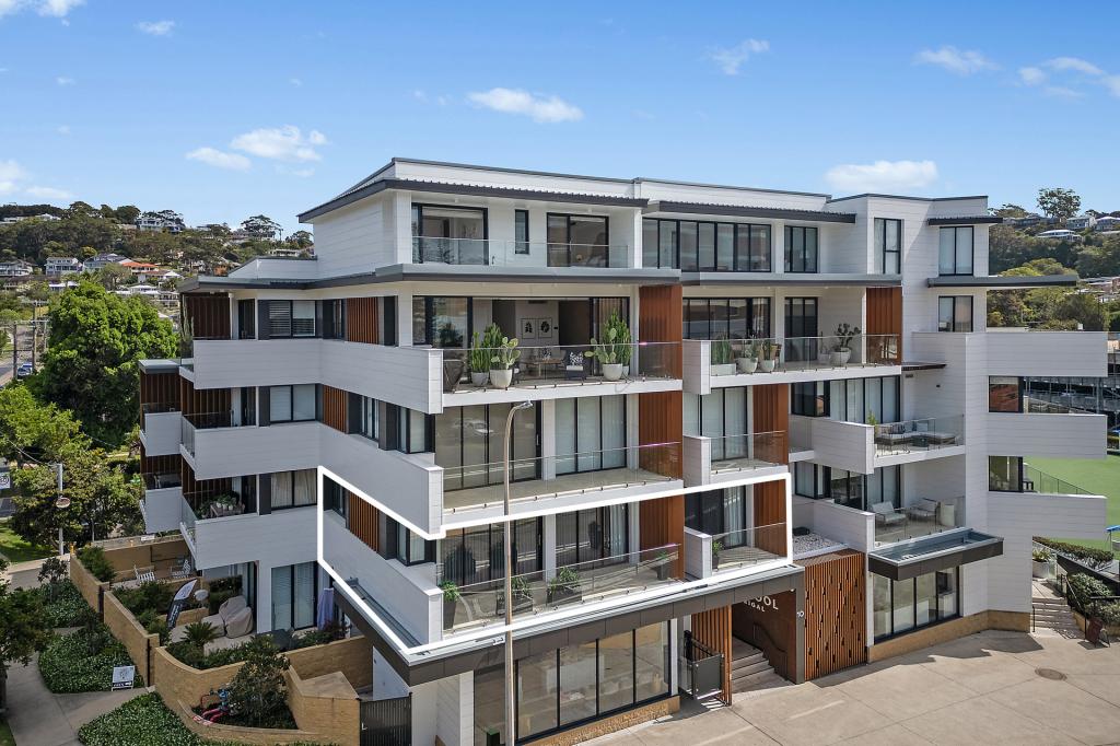 103/10 Pine Tree Lane, Terrigal, NSW 2260