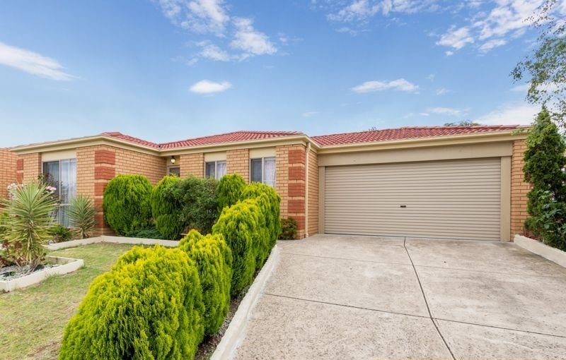 10 MARINER CL, CRANBOURNE NORTH, VIC 3977