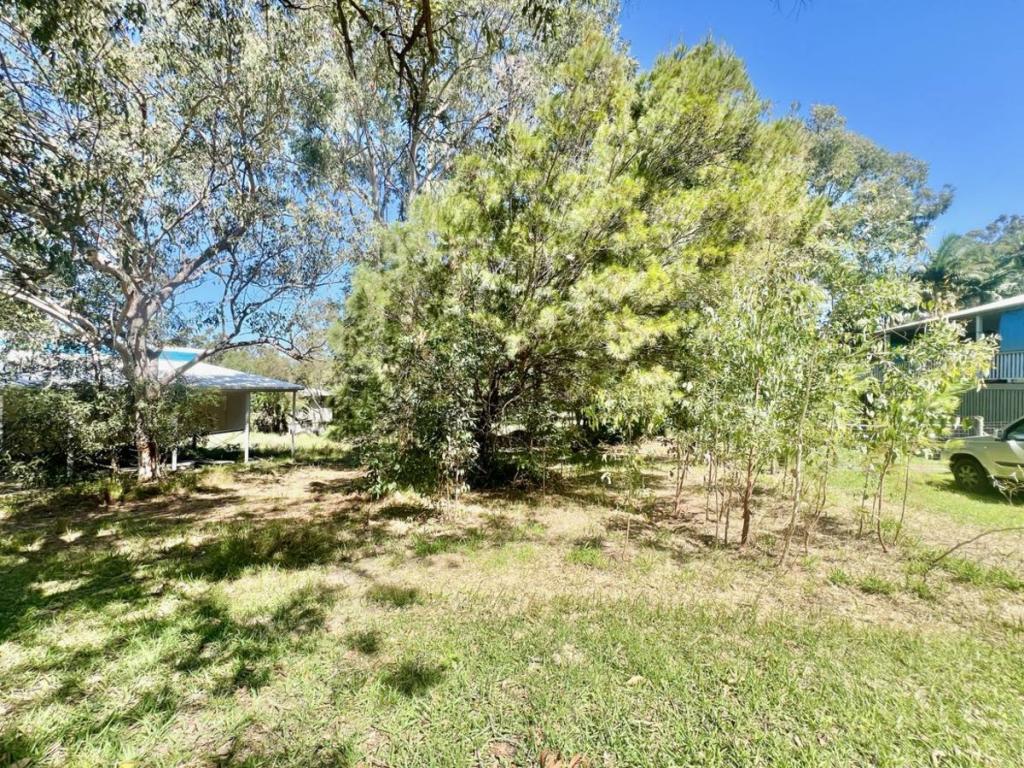 26 Warama St, Macleay Island, QLD 4184